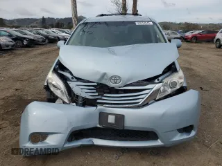 2015 Toyota Sienna LE AAS with VIN 5TDKK3DC0FS682599, listed as a Copart auction lot 45559945 with 66,031 mi miles and Salvage Title. Bid and sale history available at carsss.com. Image 5.