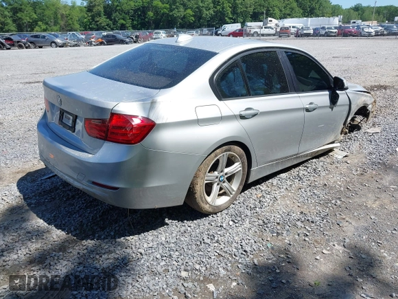 2013 BMW 3 Series 328i xDrive with VIN WBA3B5C53DF593056, listed as a IAAI auction lot 42560965 with 130,644 mi miles and . Bid and sale history available at DreamBid. Image 4.