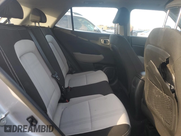 2023 Hyundai Venue SEL with VIN KMHRC8A35PU218357, listed as a Copart auction lot 77599524 with 27,102 mi miles and Salvage title. Bid and sale history available at DreamBid. Image 11.