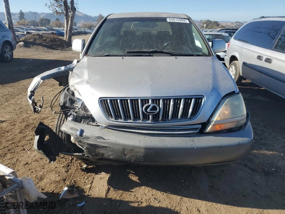 2001 Lexus RX 300 with VIN JTJHF10U410230939, listed as a Copart auction lot 84015204 with 259,545 mi miles and Salvage Title. Bid and sale history available at carsss.com. Image 5.