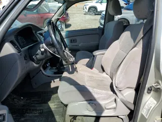 2001 Toyota 4Runner SR5 z VIN JT3HN86R810326661, wystawiony jako Copart lot #61616485 z przebiegiem 339 158 mil mil oraz Czysty tytuł • Clean title. Historia ofert i sprzedaży dostępna na DreamBid. Obrazek 7.