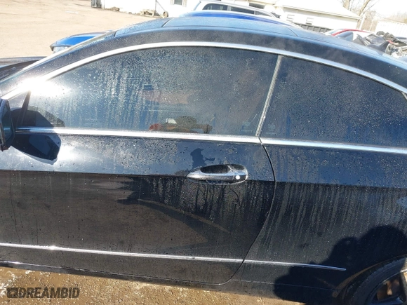 2014 Mercedes-Benz E-Class E 350 with VIN WDDKJ8JB0EF292019, listed as a IAAI auction lot 41331510 with 64,464 mi miles. Bid and sale history available at carsss.com. Image 14.