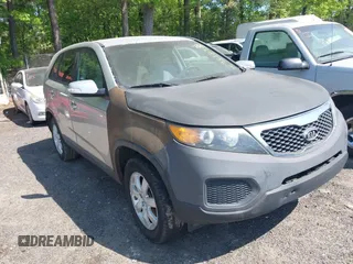 2012 Kia Sorento LX with VIN 5XYKT3A18CG258385, listed as a IAAI auction lot 42025570 with 247,088 mi miles. Bid and sale history available at carsss.com. Image 1.