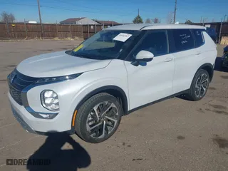 2024 Mitsubishi Outlander SE with VIN JA4J4VA8XRZ051857, listed as a IAAI auction lot 41692267 with 30,287 mi miles. Bid and sale history available at carsss.com. Image 18.