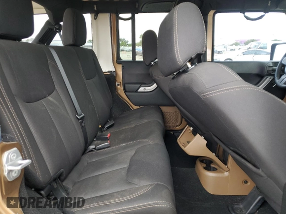 2015 Jeep Wrangler Unlimited Sahara z VIN 1C4BJWEG5FL645846, wystawiony jako Copart lot #53326855 z przebiegiem 122 510 mil mil oraz Szkoda całkowita • Salvage title. Historia ofert i sprzedaży dostępna na DreamBid. Obrazek 12.