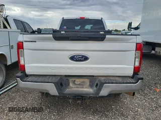 2019 Ford F-250 XL with VIN 1FT7W2B60KEE53020, listed as a IAAI auction lot 42726952 with 175,263 mi miles and . Bid and sale history available at DreamBid. Image 22.