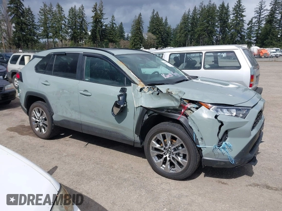 2019 Toyota RAV4 XLE Premium with VIN 2T3A1RFV7KW076483, listed as a IAAI auction lot 41945570 with 9,334 mi miles. Bid and sale history available at carsss.com. Image 13.