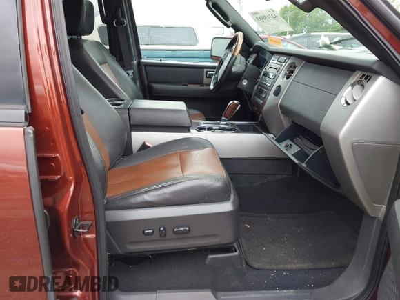 2007 Ford Expedition Max Limited z VIN 1FMFK20517LA25442, wystawiony jako IAAI lot #42319803 z przebiegiem 183 533 mil mil oraz . Historia ofert i sprzedaży dostępna na DreamBid. Obrazek 5.
