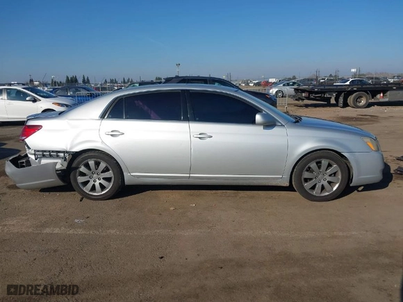 2005 Toyota Avalon XL with VIN 4T1BK36B75U027513, listed as a IAAI auction lot 41290404 with NaN miles. Bid and sale history available at carsss.com. Image 13.