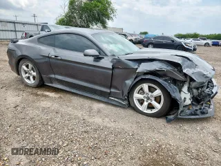 2017 Ford Mustang V6 z VIN 1FA6P8AMXH5213421, wystawiony jako Copart lot #59304295 z przebiegiem 85 775 mil mil oraz Szkoda całkowita • Salvage title. Historia ofert i sprzedaży dostępna na DreamBid. Obrazek 4.