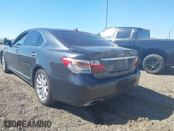 2011 Lexus LS 460 z VIN JTHCL5EF5B5010512, wystawiony jako IAAI lot #42166304 z przebiegiem 184 162 mil mil oraz . Historia ofert i sprzedaży dostępna na DreamBid. Obrazek 3.