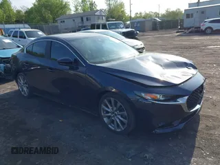 2019 Mazda 3 Select with VIN JM1BPBAM1K1132554, listed as a IAAI auction lot 42200384 with 29,545 mi miles and . Bid and sale history available at DreamBid. Image 1.