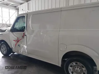 2018 Nissan NV Cargo S z VIN 1N6BF0KY7JN808504, wystawiony jako IAAI lot #39906506 z przebiegiem 83 900 mil mil oraz . Historia ofert i sprzedaży dostępna na DreamBid. Obrazek 14.