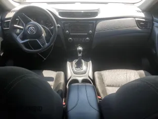 2018 Nissan Rogue SV with VIN KNMAT2MTXJP556272, listed as a Copart auction lot 53043465 with 192,680 mi miles and Salvage Title. Bid and sale history available at carsss.com. Image 8.