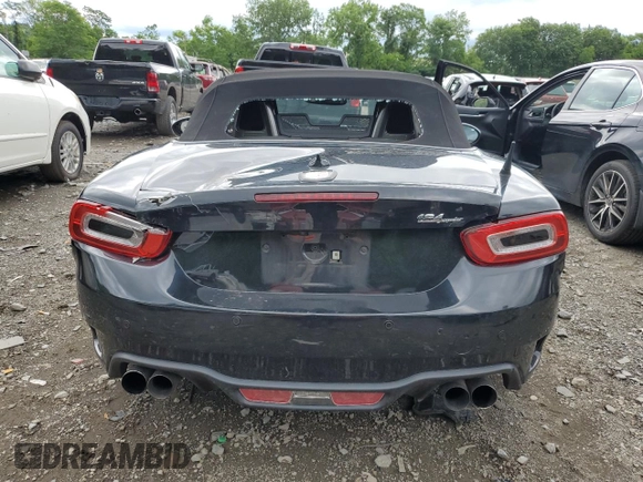 2018 FIAT 124 Spider Abarth z VIN JC1NFAEK6J0135812, wystawiony jako Copart lot #61188194 z przebiegiem 36 852 mil mil oraz Szkoda całkowita • Salvage title. Historia ofert i sprzedaży dostępna na DreamBid. Obrazek 6.