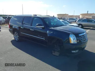 2011 Cadillac Escalade ESV Premium z VIN 1GYS3JEF1BR199488, wystawiony jako IAAI lot #41732279 z przebiegiem 193 827 mil mil oraz . Historia ofert i sprzedaży dostępna na DreamBid. Obrazek 1.