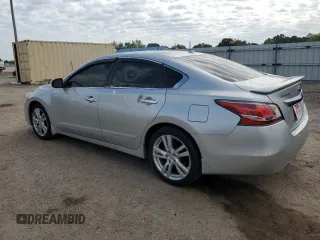 2015 Nissan Altima SL z VIN 1N4BL3APXFC143788, wystawiony jako Copart lot #55944555 z przebiegiem 220 351 mil mil oraz Szkoda całkowita • Salvage title. Historia ofert i sprzedaży dostępna na DreamBid. Obrazek 2.