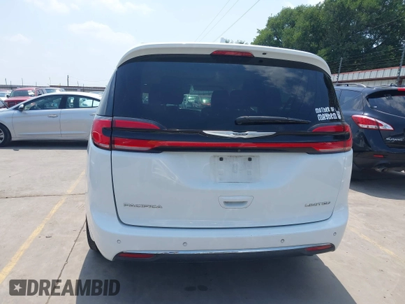 2022 Chrysler Pacifica Limited z VIN 2C4RC1GG4NR138872, wystawiony jako IAAI lot #42278641 z przebiegiem 83 738 mil mil oraz . Historia ofert i sprzedaży dostępna na DreamBid. Obrazek 17.