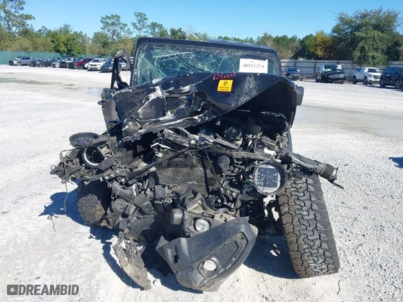2019 Jeep Wrangler Unlimited Sahara with VIN 1C4HJXEG0KW604937, listed as a IAAI auction lot 40931379 with 94,821 mi miles. Bid and sale history available at carsss.com. Image 12.