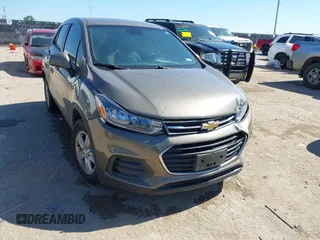 2021 Chevrolet Trax LS с VIN KL7CJKSBXMB328456, выставлен на аукционе IAAI как лот 42233032 с пробегом 71 725 миль миль и . История ставок и продаж доступна на DreamBid. Изображение 1.