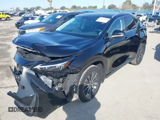 2025 Lexus NX 350h with VIN 2T2AKCEZ1SC039174, listed as a IAAI auction lot 41594338 with 5,586 mi miles and . Bid and sale history available at DreamBid. Image 2.