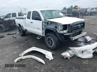2010 Toyota Tacoma PreRunner z VIN 5TETU4GN2AZ738605, wystawiony jako IAAI lot #42057488 z przebiegiem 233 974 mil mil oraz . Historia ofert i sprzedaży dostępna na DreamBid. Obrazek 1.