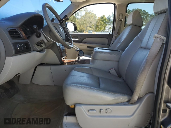 2007 Chevrolet Avalanche LT w/3LT with VIN 3GNEC12057G275358, listed as a Copart auction lot 75873804 with 172,528 mi miles and Salvage Title. Bid and sale history available at carsss.com. Image 7.