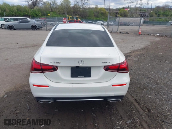 2019 Mercedes-Benz A 220 с VIN WDD3G4FB1KW030381, выставлен на аукционе IAAI как лот 42050253 с пробегом 86 034 миль миль и . История ставок и продаж доступна на DreamBid. Изображение 15.