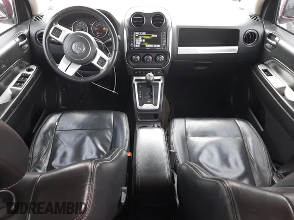 2016 Jeep Compass Latitude z VIN 1C4NJCEAXGD804721, wystawiony jako Copart lot #45760085 z przebiegiem 105 985 mil mil oraz Szkoda całkowita • Salvage title. Historia ofert i sprzedaży dostępna na DreamBid. Obrazek 8.