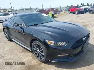 2015 Ford Mustang EcoBoost z VIN 1FA6P8TH8F5412626, wystawiony jako IAAI lot #41969876 z przebiegiem 80 709 mil mil oraz . Historia ofert i sprzedaży dostępna na DreamBid. Obrazek 1.
