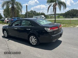 2011 Lincoln MKZ Hybrid z VIN 3LNDL2L33BR759329, wystawiony jako Copart lot #58248155 z przebiegiem 131 927 mil mil oraz Tytuł czysty. Historia ofert i sprzedaży dostępna na DreamBid. Obrazek 3.