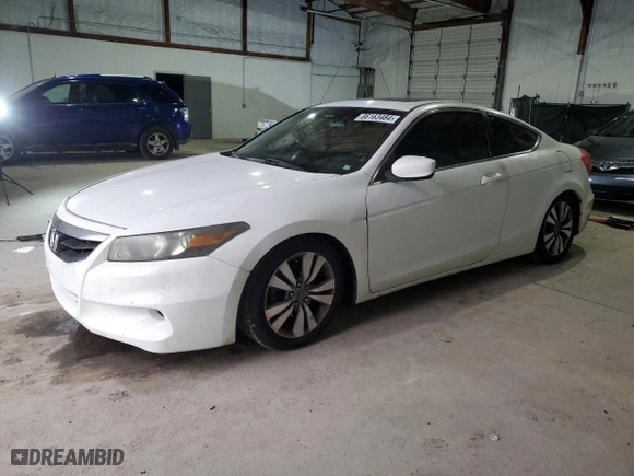 2011 Honda Accord Cpe EX with VIN 1HGCS1B7XBA015143, listed as a Copart auction lot 86163484 with 144,196 mi miles and Salvage Title. Bid and sale history available at carsss.com. Image 1.