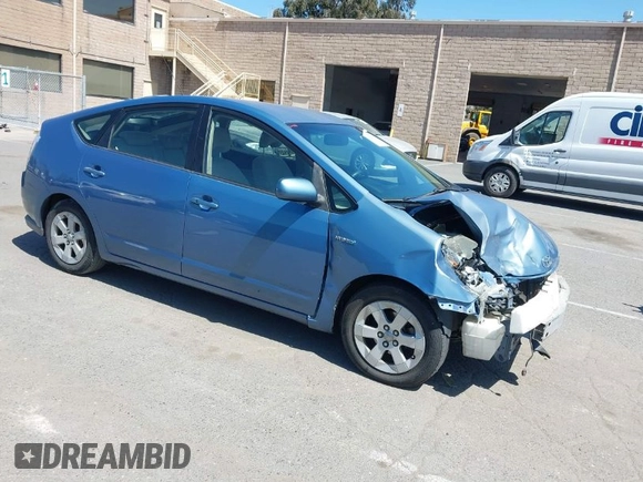 2007 Toyota Prius with VIN JTDKB20U677678691, listed as a IAAI auction lot 41993838 with 195,876 mi miles. Bid and sale history available at carsss.com. Image 1.