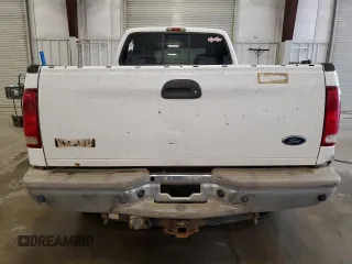 2005 Ford F-350 XL z VIN 1FTWW31P25EC64594, wystawiony jako Copart lot #61291725 z przebiegiem 209 965 mil mil oraz Czysty tytuł • Clean title. Historia ofert i sprzedaży dostępna na DreamBid. Obrazek 6.