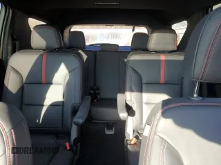 2024 Chevrolet Traverse AWD RS z VIN 1GNEVLKS9RJ166541, wystawiony jako Copart lot #50409225 z przebiegiem 8 356 mil mil oraz Szkoda całkowita • Salvage title. Historia ofert i sprzedaży dostępna na DreamBid. Obrazek 10.