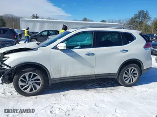 2015 Nissan Rogue SL with VIN 5N1AT2MV0FC791503, listed as a IAAI auction lot 41622888 with 110,792 mi miles. Bid and sale history available at carsss.com. Image 15.