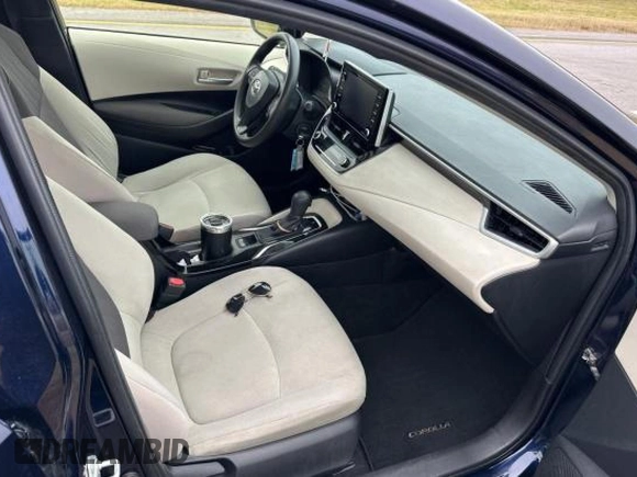 2021 Toyota Corolla LE with VIN JTDEPMAE3MJ123908, listed as a Copart auction lot 86070384 with 46,730 mi miles and Clean Title. Bid and sale history available at DreamBid. Image 5.