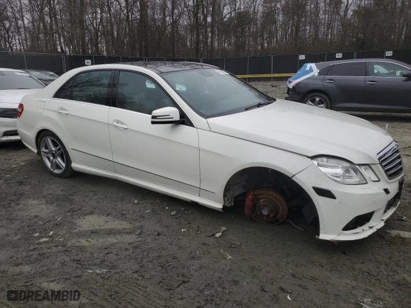 2011 Mercedes-Benz E-Class E 550 Luxury with VIN WDDHF9AB8BA472925, listed as a Copart auction lot 43640085 with 143,121 mi miles and Clean Title. Bid and sale history available at carsss.com. Image 4.