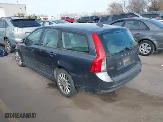 2010 Volvo V50 with VIN YV1382MW9A2527311, listed as a IAAI auction lot 41703302 with 0 mi miles. Bid and sale history available at carsss.com. Image 3.