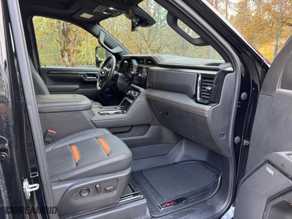 2024 GMC Sierra 3500HD AT4 with VIN 1GT49VEY7RF220023, listed as a Copart auction lot 81771014 with 16,331 mi miles and Salvage Title. Bid and sale history available at carsss.com. Image 5.