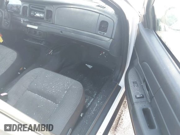 2010 Ford Police Interceptor с VIN 2FABP7BV1AX106567, выставлен на аукционе IAAI как лот 40787301 с пробегом 165 472 миль миль и . История ставок и продаж доступна на DreamBid. Изображение 5.