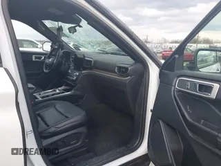 2020 Ford Explorer XLT z VIN 1FMSK8DH1LGA99484, wystawiony jako IAAI lot #41888238 z przebiegiem 51 946 mil mil oraz . Historia ofert i sprzedaży dostępna na DreamBid. Obrazek 5.