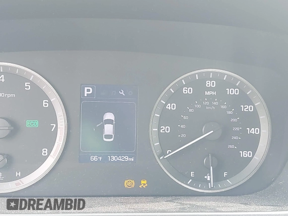 2016 Hyundai Sonata SE z VIN 5NPE24AF8GH334395, wystawiony jako IAAI lot #42333326 z przebiegiem 130 429 mil mil oraz . Historia ofert i sprzedaży dostępna na DreamBid. Obrazek 7.