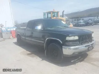 2002 Chevrolet Silverado 1500 LT with VIN 2GCEK19T721199574, listed as a IAAI auction lot 42074373 with 319,080 mi miles. Bid and sale history available at carsss.com. Image 1.