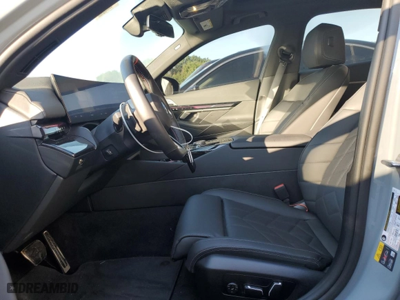 2024 BMW i5 M60 with VIN WBY43FK06RCR11498, listed as a Copart auction lot 66786124 with NaN miles and Salvage Title. Bid and sale history available at carsss.com. Image 7.