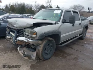 2006 GMC Sierra 1500 SLT with VIN 2GTEK13T461140044, listed as a IAAI auction lot 41590434 with 242,317 mi miles. Bid and sale history available at carsss.com. Image 2.