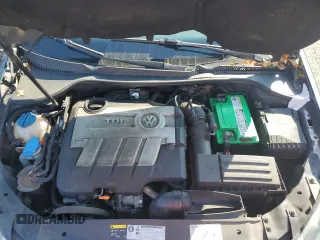 2013 Volkswagen Golf TDI w/Sunroof & Nav с VIN WVWNM7AJ2DW126888, выставлен на аукционе Copart как лот 71178964 с пробегом 148 753 миль миль и Списание • Salvage title. История ставок и продаж доступна на DreamBid. Изображение 11.