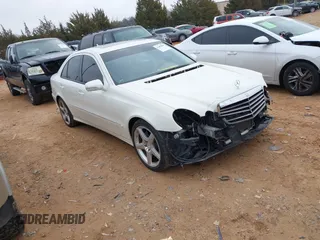 2009 Mercedes-Benz E 350 Luxury z VIN WDBUF56X59B435842, wystawiony jako IAAI lot #41402869 z przebiegiem 133 970 mil mil oraz . Historia ofert i sprzedaży dostępna na DreamBid. Obrazek 1.