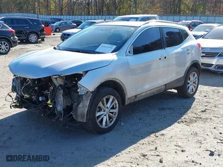 2017 Nissan Rogue Sport SV with VIN JN1BJ1CP6HW010659, listed as a IAAI auction lot 41024516 with 165,498 mi miles. Bid and sale history available at carsss.com. Image 19.