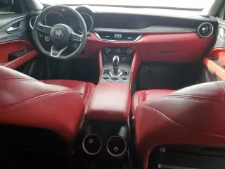 2020 Alfa Romeo Stelvio Ti z VIN ZASPAKBN4L7C91444, wystawiony jako Copart lot #43635865 z przebiegiem 83 848 mil mil oraz Szkoda całkowita • Salvage title. Historia ofert i sprzedaży dostępna na DreamBid. Obrazek 8.